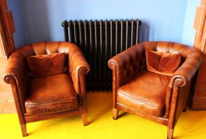 tips to clean leather sofa