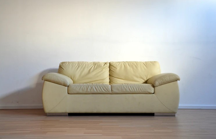 How To Clean Leather Sofa A Complete, How To Clean White Leather Sofa Uk